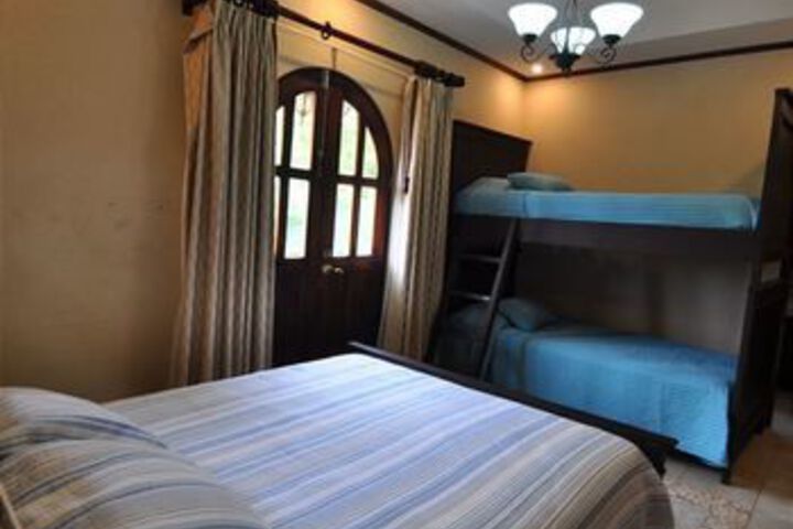 Room 9 of 24