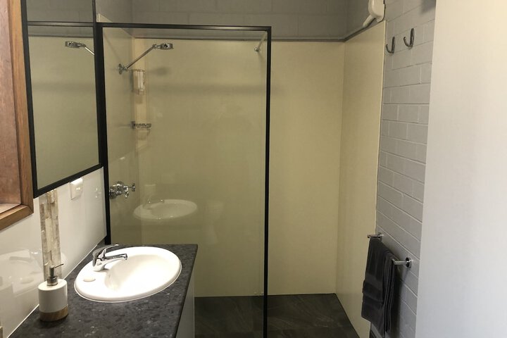 Room 17 of 43