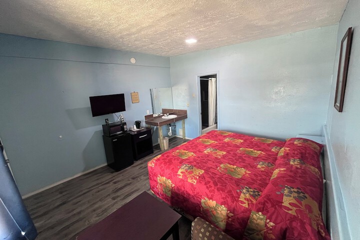 Room 3 of 11
