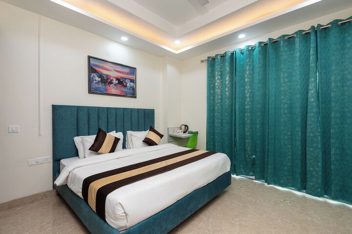 Room 10 of 40