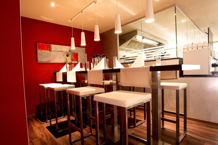 Dining 62 of 79
