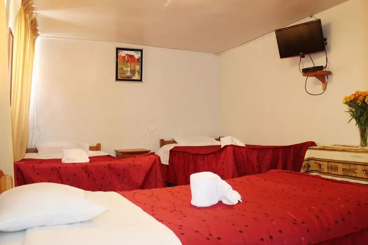 Room 4 of 23