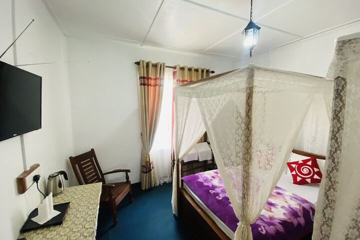 Room 7 of 29