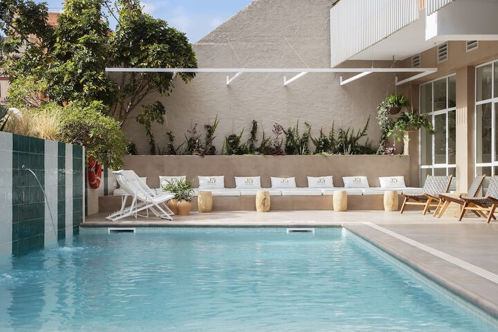Hotel with Pool