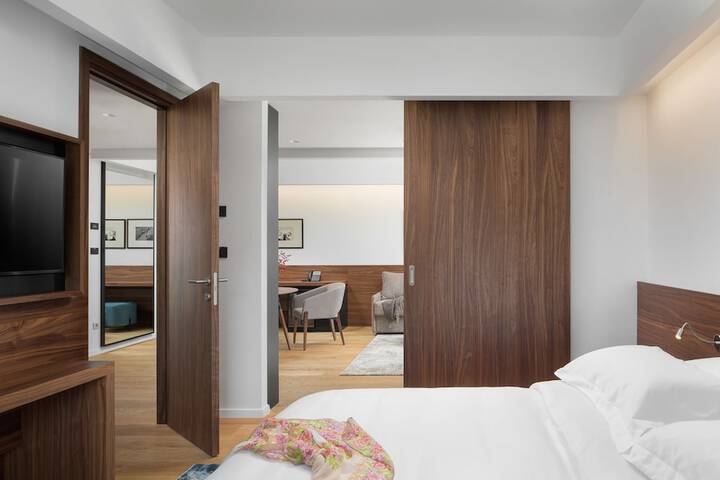 Room 7 of 29