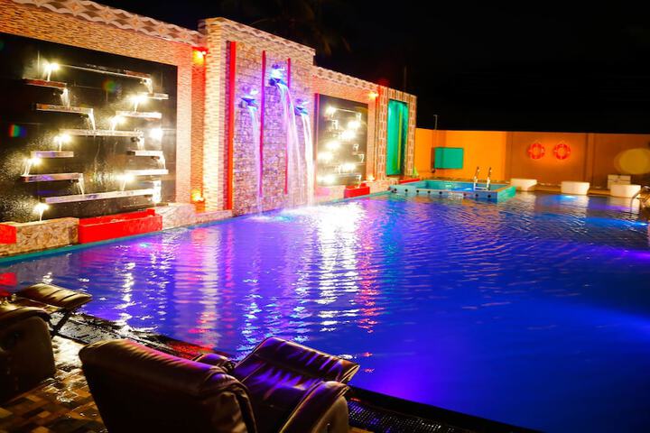 Pool 209 of 230