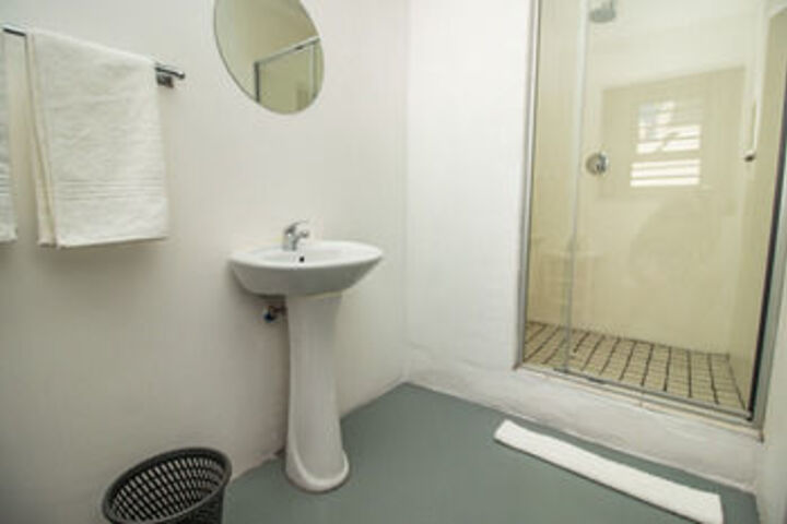 Room 4 of 14