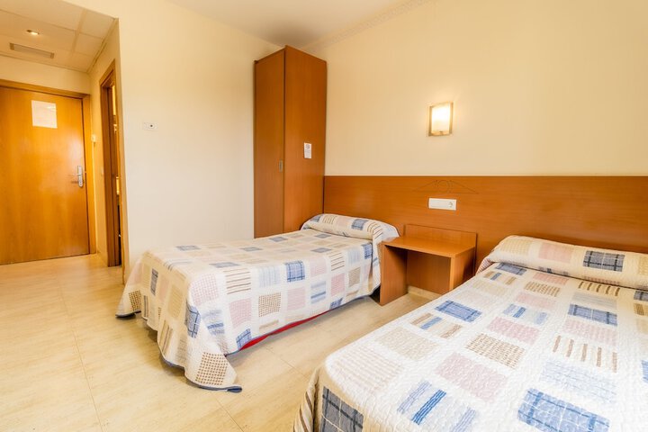 Room 5 of 44