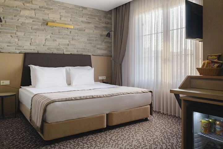 Room 20 of 107