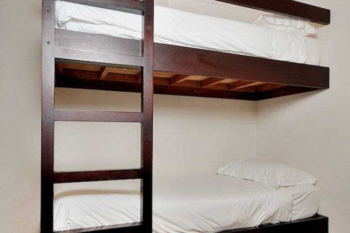 Room 26 of 89