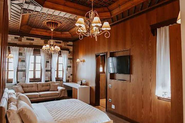 Room 40 of 97