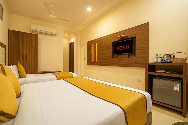 Room 31 of 80