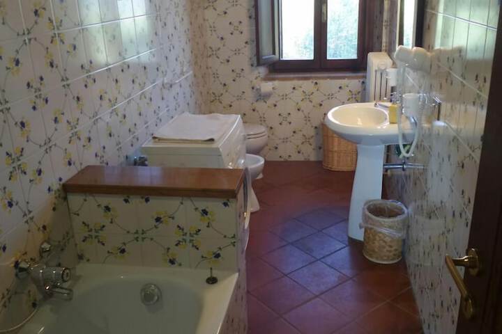 Room 15 of 41