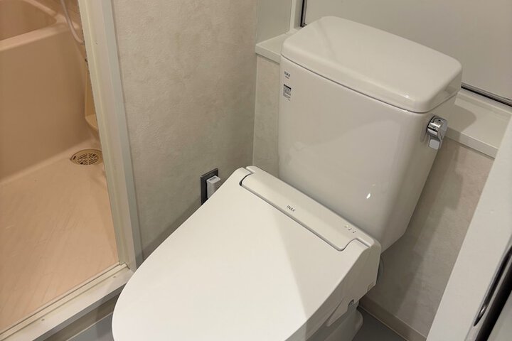 Room 10 of 31