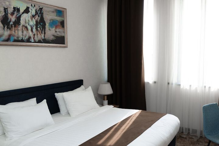 Room 42 of 93