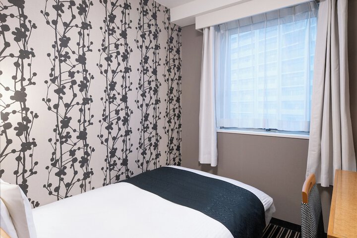 Room 8 of 41