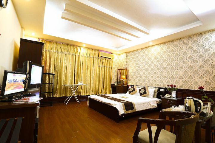 Room 3 of 22