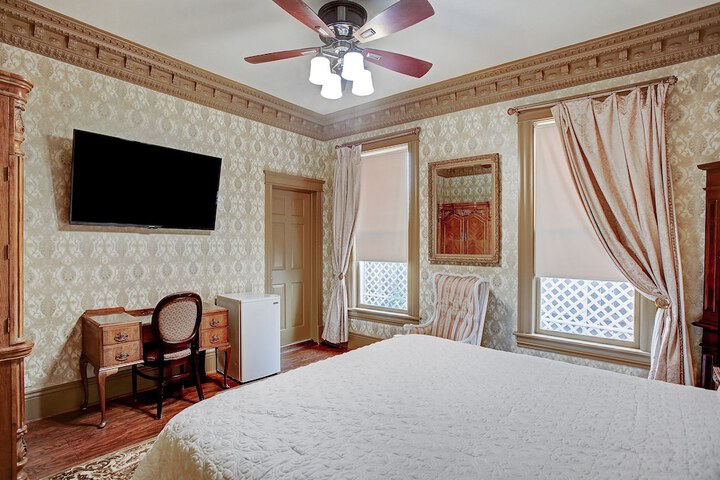 Room 31 of 82