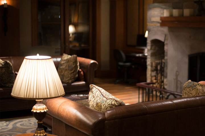 Guest Lobby