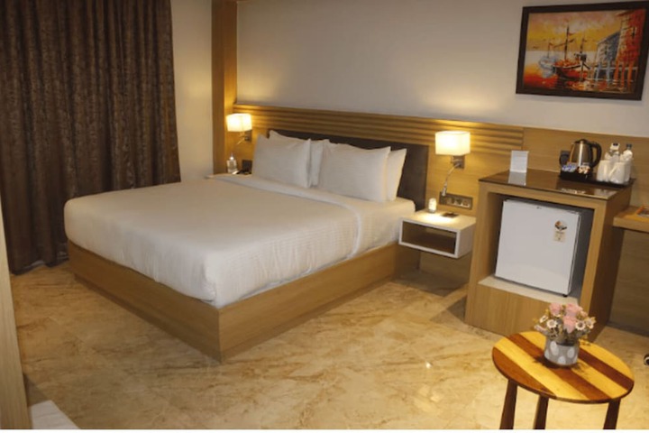 Room 6 of 29