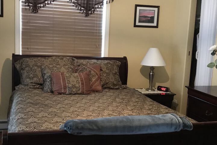 Room 9 of 40