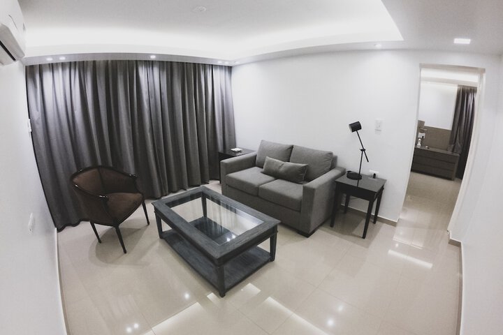 Room 15 of 65