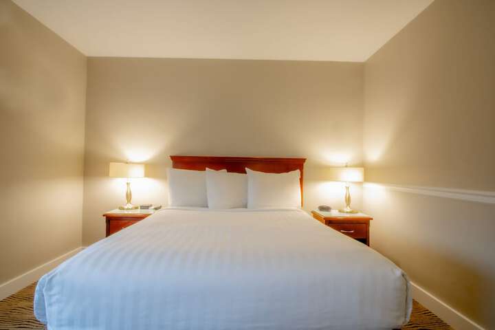 Room 9 of 37