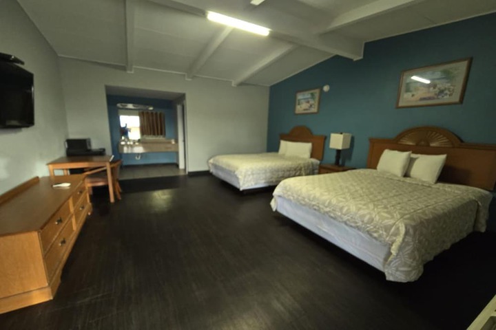 Room 3 of 15