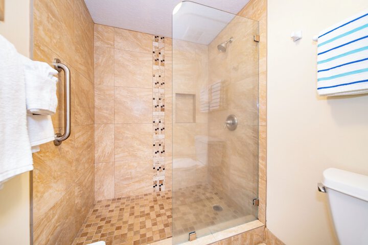 Room 206 of 235