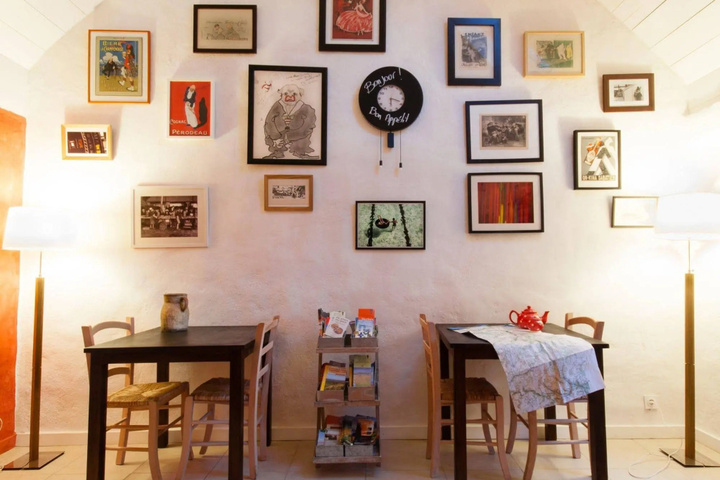 restaurant