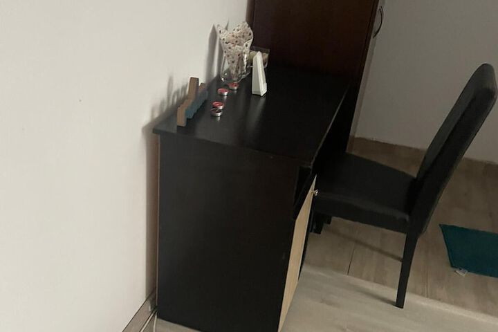 Room 8 of 35