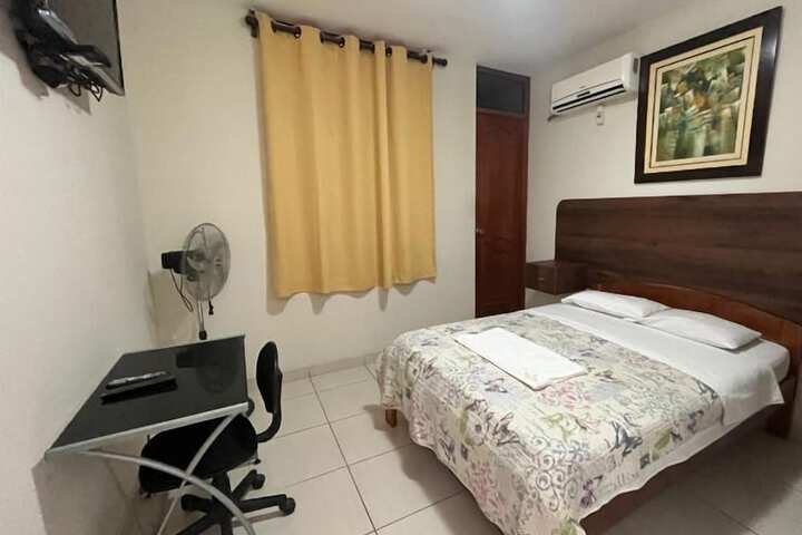 Room 5 of 7