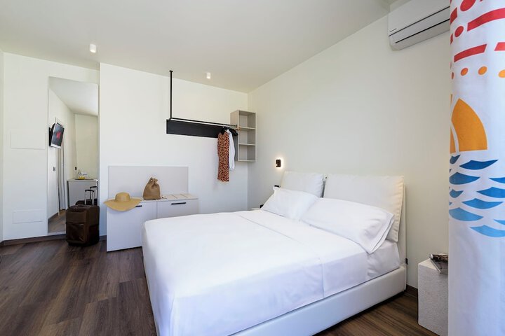 Room 38 of 116