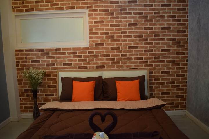 Room 9 of 31