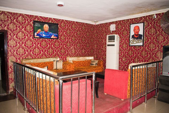 WEMROK EVENTS & SUITE