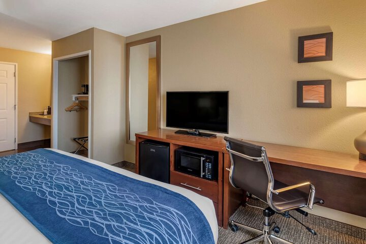 Room 17 of 48