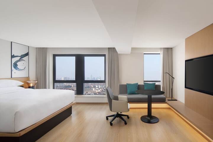 Room 7 of 20