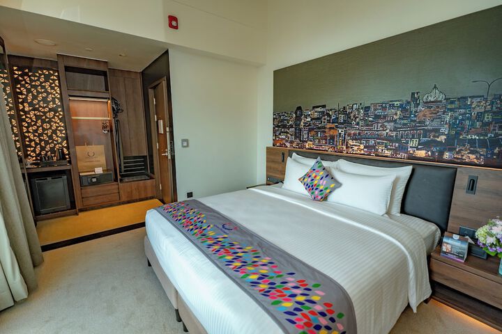 Room 16 of 45