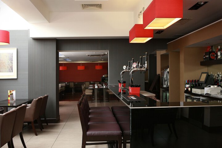 Lounge 43 of 55