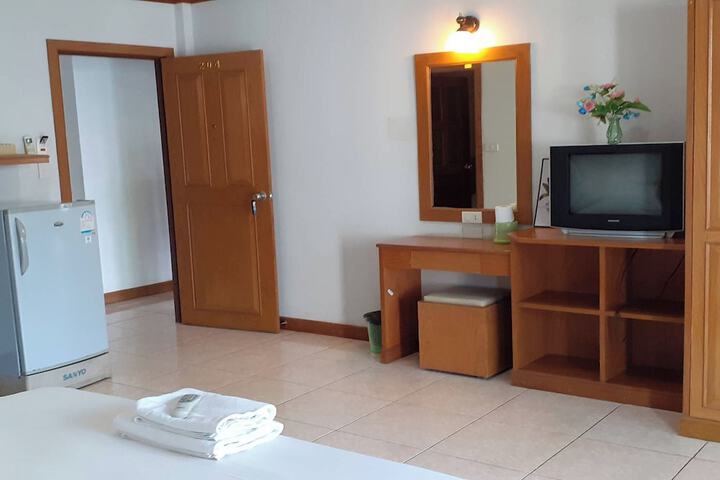 Room 9 of 29