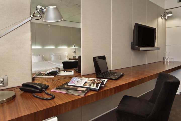 In-room business center