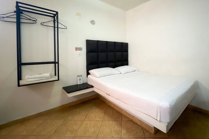 Room 34 of 59