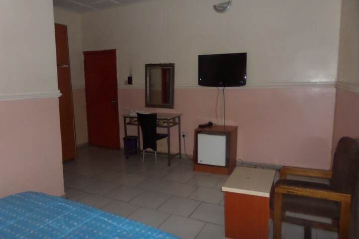 Room 12 of 17