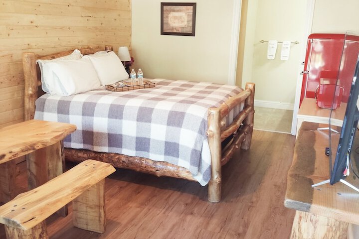 Room 3 of 17