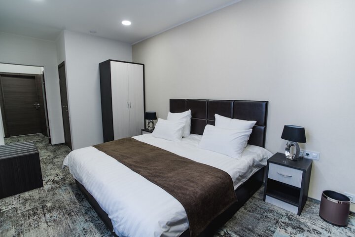 Room 13 of 54