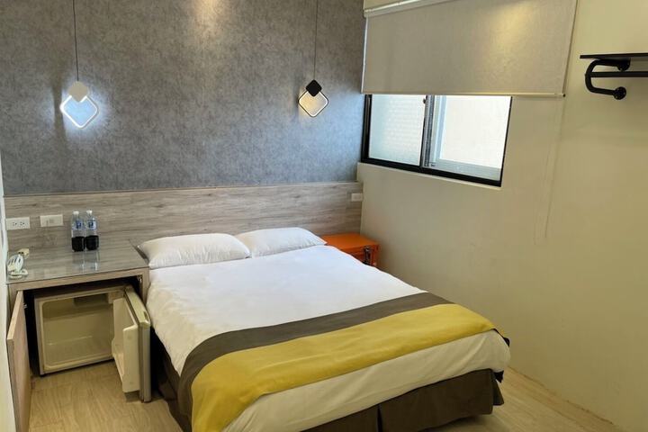 Room 68 of 89