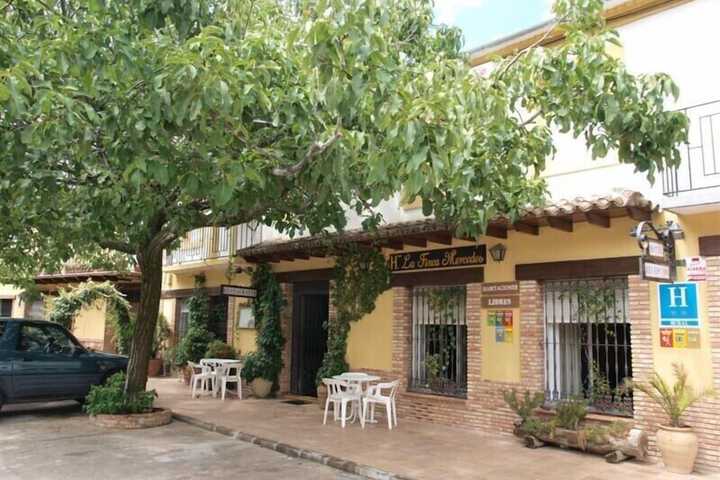 Exterior of Hotel La Finca Mercedes