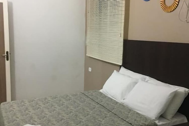 Room 3 of 54