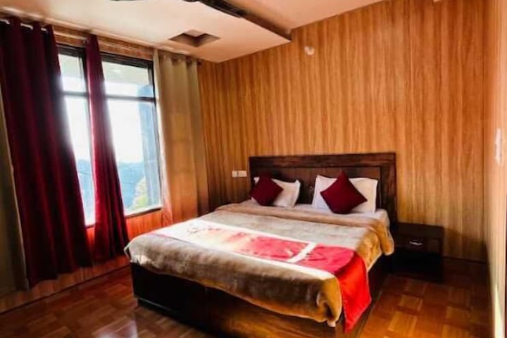 Room 8 of 37