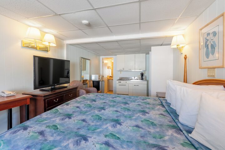 Room 17 of 83